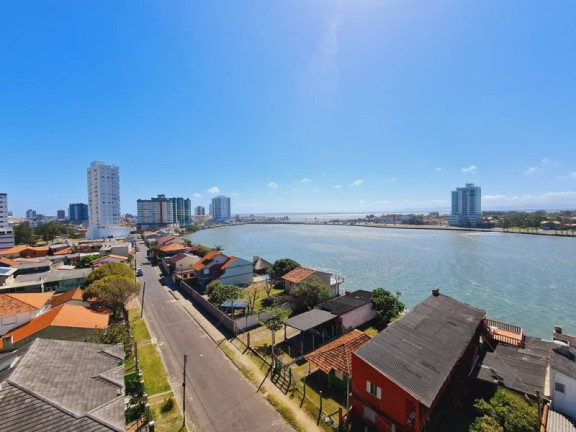 Imagem Apartamento com 3 Quartos à Venda, 140 m²