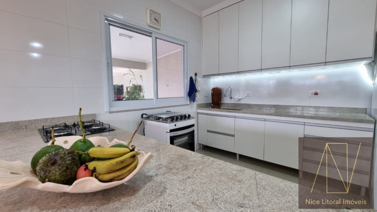 Imagem Casa com 3 Quartos à Venda, 256 m² em Pontal De Santa Marina - Caraguatatuba Imagem Casa com 3 Quartos à Venda, 256 m² em Pontal De Santa Marina - Caraguatatuba