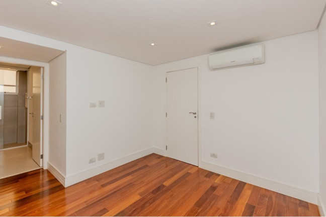 Imagem Apartamento com 3 Quartos à Venda, 138 m² em Itaim Bibi - São Paulo