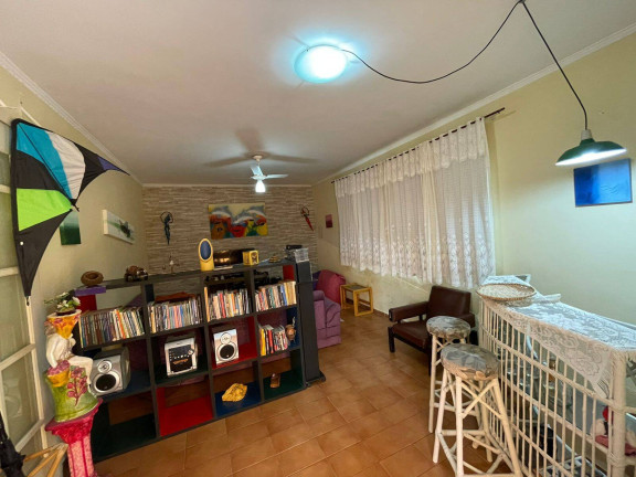Casa com 3 Quartos à Venda,  em Centro - Peruíbe
