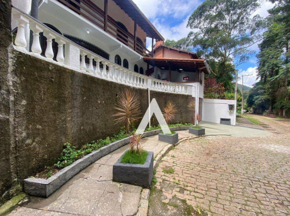 Imagem Casa com 4 Quartos à Venda, 173 m² em Alto - Teresópolis Imagem Casa com 4 Quartos à Venda, 173 m² em Alto - Teresópolis