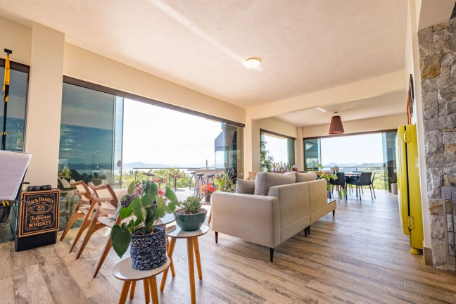 Imagem Casa de Condomínio com 3 Quartos à Venda, 450 m² em João Paulo - Florianópolis