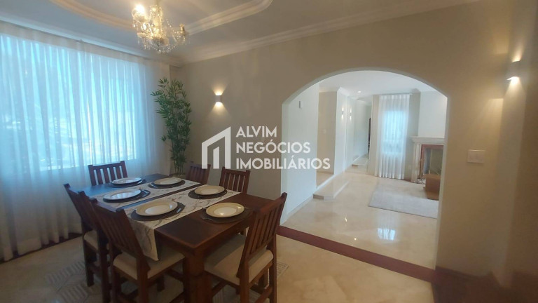 Sobrado com 6 Quartos à Venda, 480 m² em Parque Res. Aquarius - São José Dos Campos