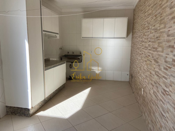 Imagem Casa com 2 Quartos à Venda, 182 m² em Medeiros - Jundiaí Imagem Casa com 2 Quartos à Venda, 182 m² em Medeiros - Jundiaí