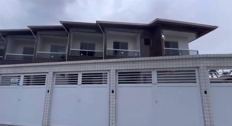 Imagem Casa com 2 Quartos à Venda, 65 m² em Real - Praia Grande