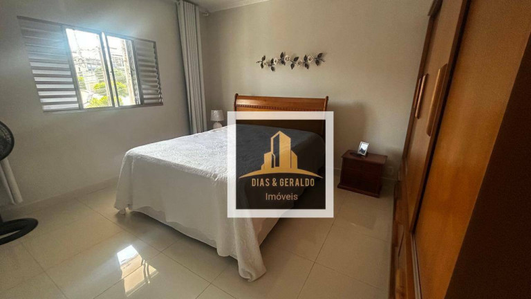 Imagem Sobrado com 3 Quartos à Venda, 240 m² em Borda Da Mata - Caçapava