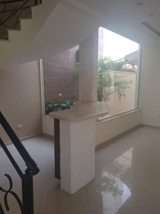 Imagem Sobrado com 3 Quartos à Venda, 240 m² em Independência - Taubaté Imagem Sobrado com 3 Quartos à Venda, 240 m² em Independência - Taubaté