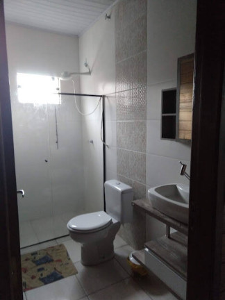 Imagem Casa com 3 Quartos para Temporada, 85 m² em Bombas - Bombinhas Imagem Casa com 3 Quartos para Temporada, 85 m² em Bombas - Bombinhas
