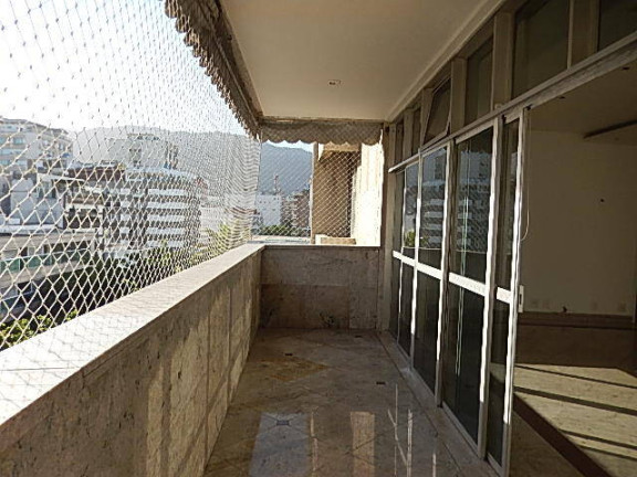 Apartamento com 3 Quartos à Venda,  em Leblon - Rio De Janeiro