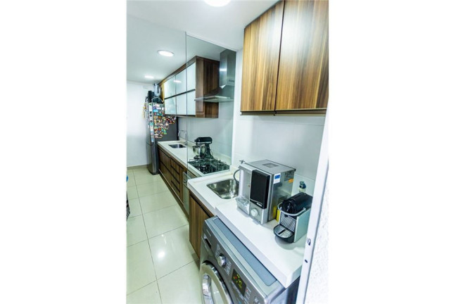 Imagem Imóvel com 3 Quartos à Venda,  em Jardim Marilu - Carapicuíba
