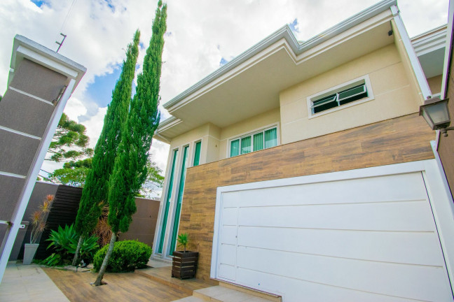 Imagem Casa com 4 Quartos à Venda, 390 m² em Abranches - Curitiba Imagem Casa com 4 Quartos à Venda, 390 m² em Abranches - Curitiba