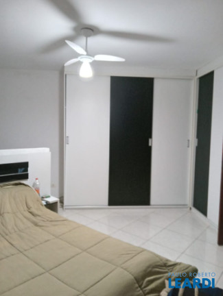 Imagem Sobrado com 3 Quartos à Venda, 220 m² em Jardim Las Vegas - Santo André
