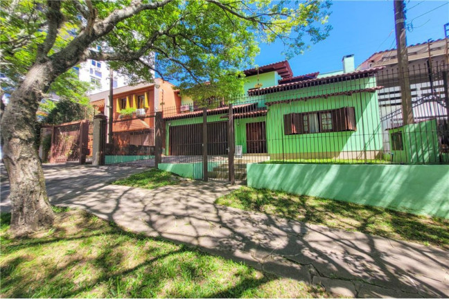 Imagem Casa com 3 Quartos à Venda, em Jardim Itu - Porto Alegre Imagem Casa com 3 Quartos à Venda, em Jardim Itu - Porto Alegre