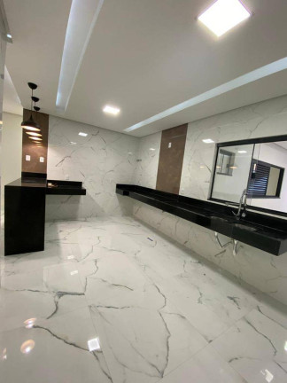 Imagem Casa com 3 Quartos à Venda, 290 m² em Bandeirante - Caldas Novas