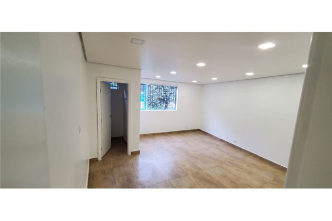 Sala Comercial para Alugar, 204 m² em Centro - São Paulo
