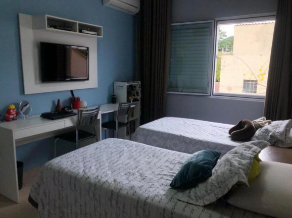 Imagem Casa com 3 Quartos à Venda, 165 m² em Anália Franco - São Paulo
