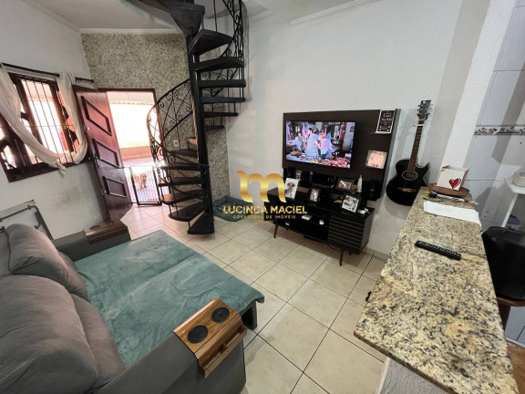 Casa com 2 Quartos à Venda, 60 m² em Aviação - Praia Grande