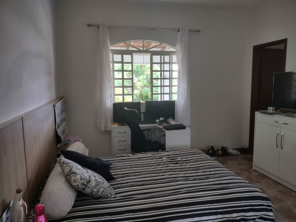 Imagem Casa com 5 Quartos à Venda, 340 m² em Setor Habitacional Arniqueira (águas Claras) - Brasília