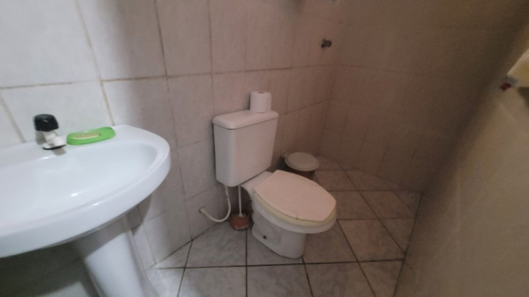 Imagem Casa com 2 Quartos para Alugar ou Temporada, 60 m² em Praia De Carapebus - Serra