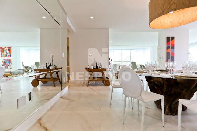 Imagem Apartamento à Venda, 182 m² em Centro - Balneario Camboriu Imagem Apartamento à Venda, 182 m² em Centro - Balneario Camboriu