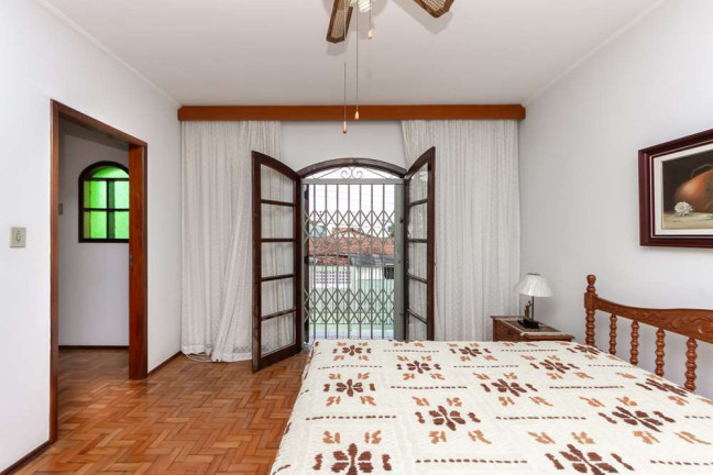 Imagem Casa com 4 Quartos à Venda, 226 m² em Vila Isa - São Paulo