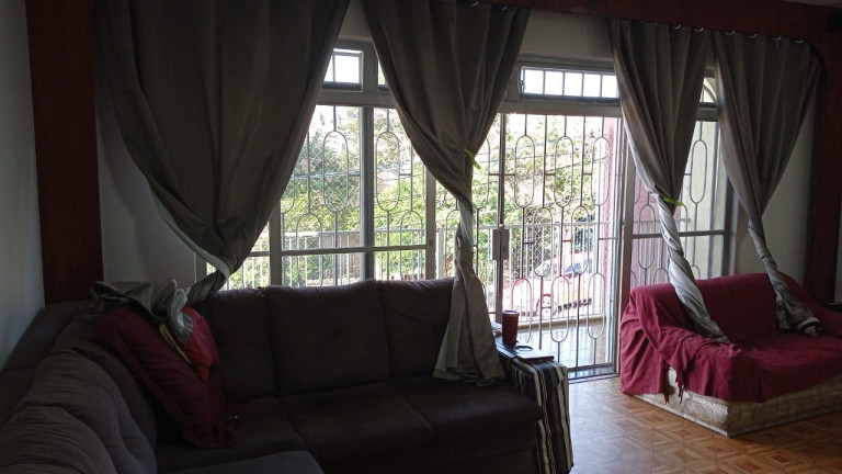 Sobrado com 3 Quartos à Venda, 124 m² em Centro - Jacareí