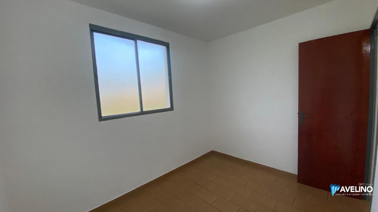 Imagem Apartamento com 2 Quartos à Venda, 45 m² em Monte Castelo - Campo Grande