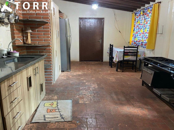 Imagem Imóvel com 3 Quartos à Venda, 500 m² em Centro - Iperó Imagem Imóvel com 3 Quartos à Venda, 500 m² em Centro - Iperó