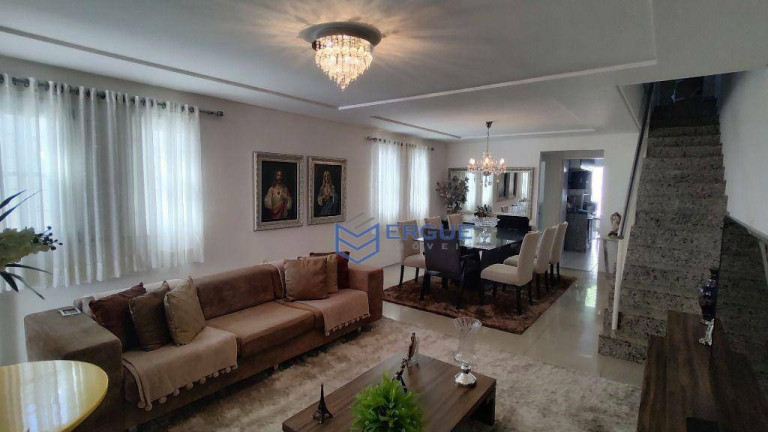 Imagem Casa com 4 Quartos à Venda, 167 m² em Edson Queiroz - Fortaleza Imagem Casa com 4 Quartos à Venda, 167 m² em Edson Queiroz - Fortaleza