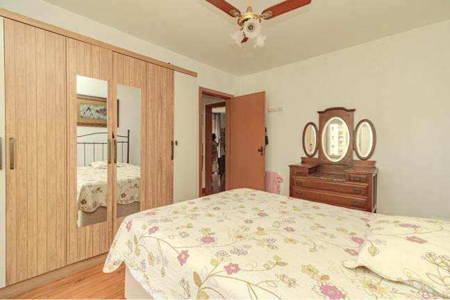 Imagem Imóvel com 2 Quartos à Venda, 74 m² em Passo Da Areia - Porto Alegre