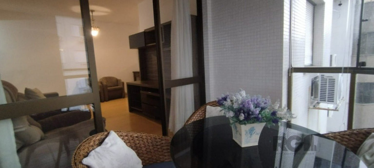 Imagem Apartamento com 2 Quartos à Venda, 110 m² em Menino Deus - Porto Alegre Imagem Apartamento com 2 Quartos à Venda, 110 m² em Menino Deus - Porto Alegre