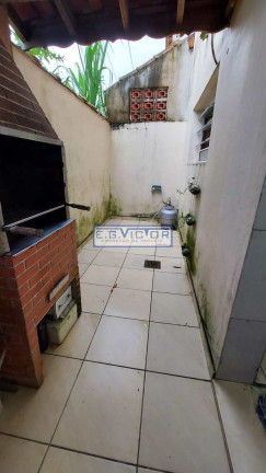 Imagem Sobrado com 2 Quartos à Venda, 72 m² em Balneario Vera Cruz - Mongaguá