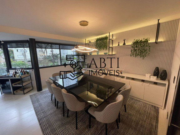 Imagem Apartamento com 4 Quartos à Venda, 247 m² em Aclimação - São Paulo