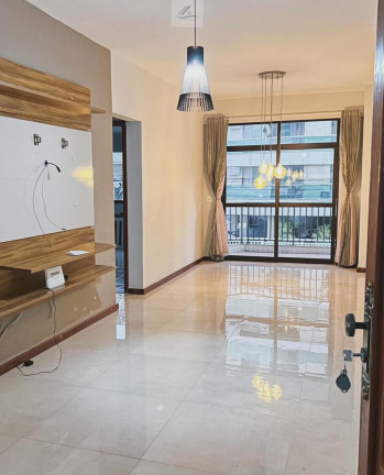 Apartamento com 3 Quartos para Alugar, 70 m² em Centro