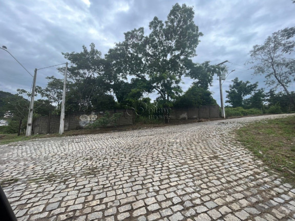 Terreno à Venda, 955 m² em Lagoa - Macaé