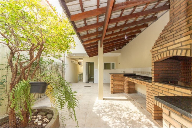 Imagem Casa com 3 Quartos à Venda, 225 m² em Parelheiros - São Paulo Imagem Casa com 3 Quartos à Venda, 225 m² em Parelheiros - São Paulo
