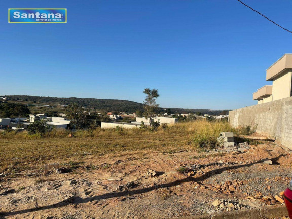 Imagem Terreno à Venda, 600 m² em Marina De Caldas - Caldas Novas Imagem Terreno à Venda, 600 m² em Marina De Caldas - Caldas Novas