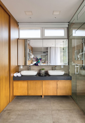 Imagem Casa com 4 Quartos à Venda, 490 m² em Centro - Gramado