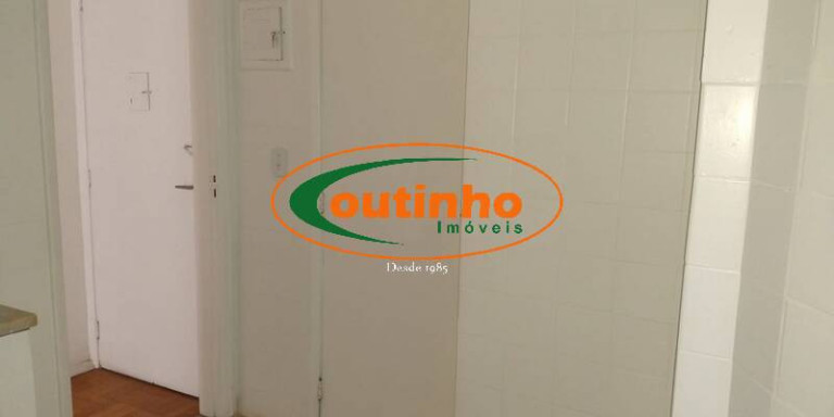 Imagem Apartamento com 2 Quartos à Venda, 58 m² em Grajaú - Rio De Janeiro Imagem Apartamento com 2 Quartos à Venda, 58 m² em Grajaú - Rio De Janeiro