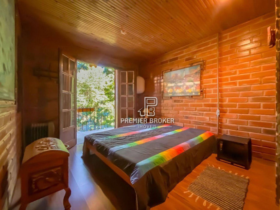 Imagem Casa com 3 Quartos à Venda, 200 m² em Quebra Frascos - Teresópolis Imagem Casa com 3 Quartos à Venda, 200 m² em Quebra Frascos - Teresópolis