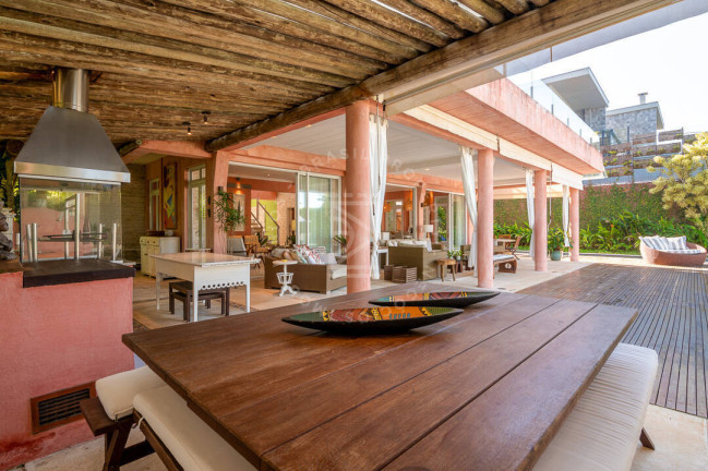 Imagem Casa com 6 Quartos à Venda, 1 m² em Barra Do Una - São Sebastião Imagem Casa com 6 Quartos à Venda, 1 m² em Barra Do Una - São Sebastião
