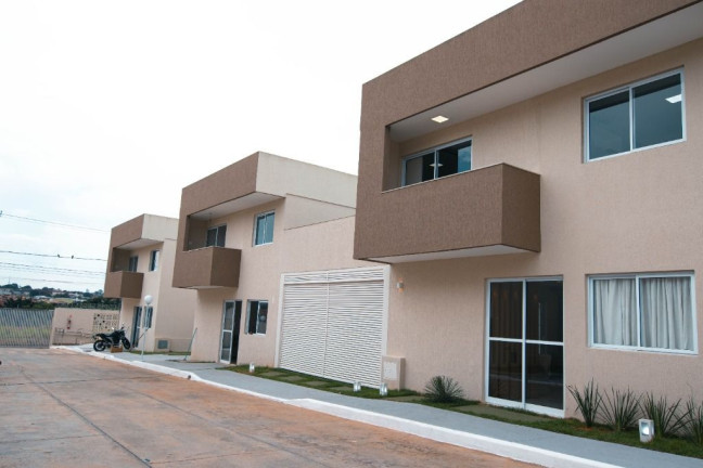 Sobrado com 3 Quartos à Venda, 107 m² em Jardim Imperial - Aparecida De Goiânia