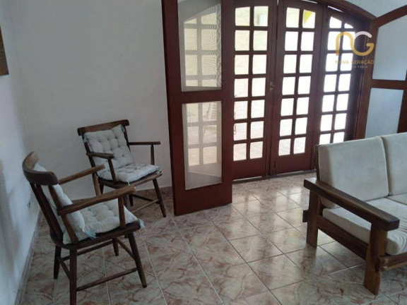 Imagem Casa com 4 Quartos à Venda, 270 m² em Balneário Flórida - Praia Grande Imagem Casa com 4 Quartos à Venda, 270 m² em Balneário Flórida - Praia Grande