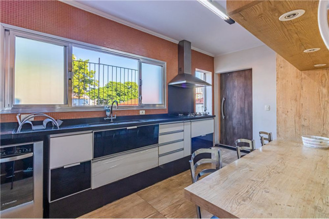 Imagem Casa com 4 Quartos à Venda, em Vila Pompéia - São Paulo Imagem Casa com 4 Quartos à Venda, em Vila Pompéia - São Paulo