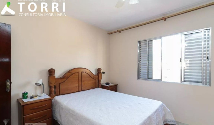 Imagem Casa com 5 Quartos à Venda, 200 m² em Santo Antônio - Osasco