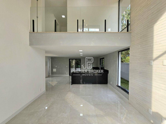 Imagem Casa com 4 Quartos à Venda, 155 m² em Posse - Teresópolis