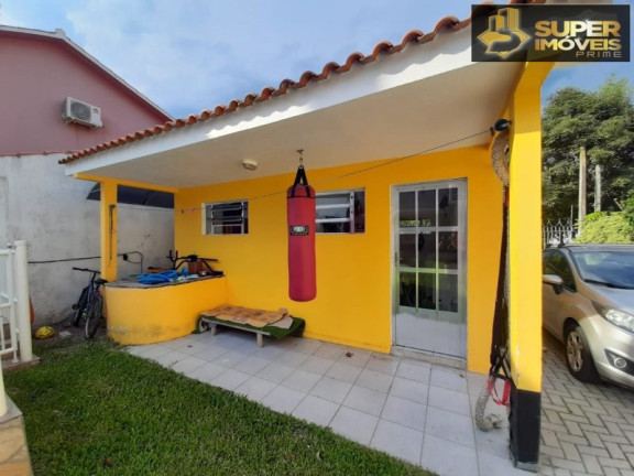 Imagem Casa com 3 Quartos à Venda, 300 m² em Laranjal - Pelotas Imagem Casa com 3 Quartos à Venda, 300 m² em Laranjal - Pelotas