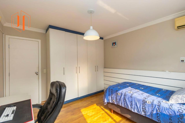 Imagem Casa com 5 Quartos à Venda, 370 m² em Ahú - Curitiba