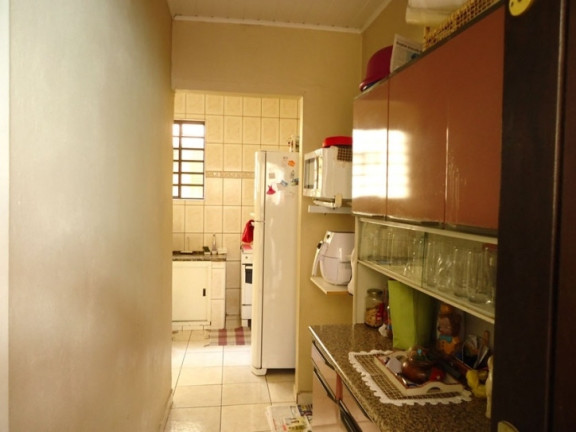Imagem Casa com 2 Quartos à Venda, 190 m² em Centro - Jacareí Imagem Casa com 2 Quartos à Venda, 190 m² em Centro - Jacareí