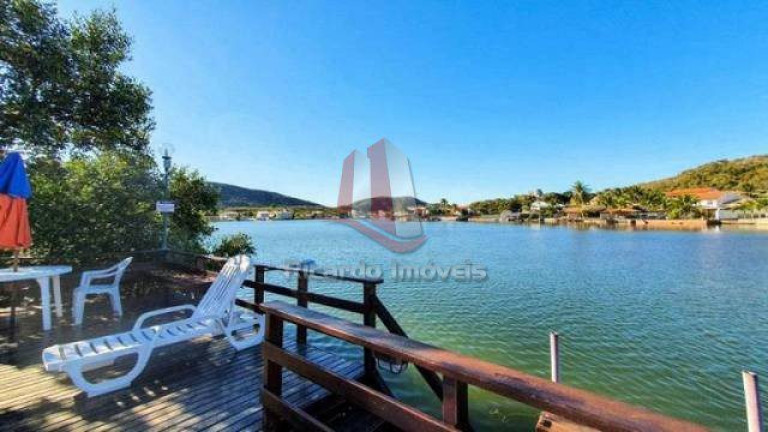 Imagem Casa de Condomínio com 2 Quartos à Venda, 100 m² em Ogiva - Cabo Frio